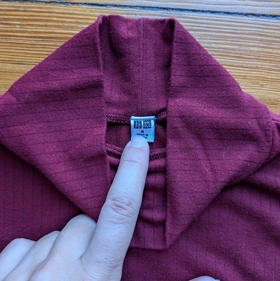 Uniqlo Red Bodysuit - Picture 5 of 8